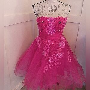 Sherri Hill Red/ Pink Floral Beaded Applique Strapless Short Dress Sz 2